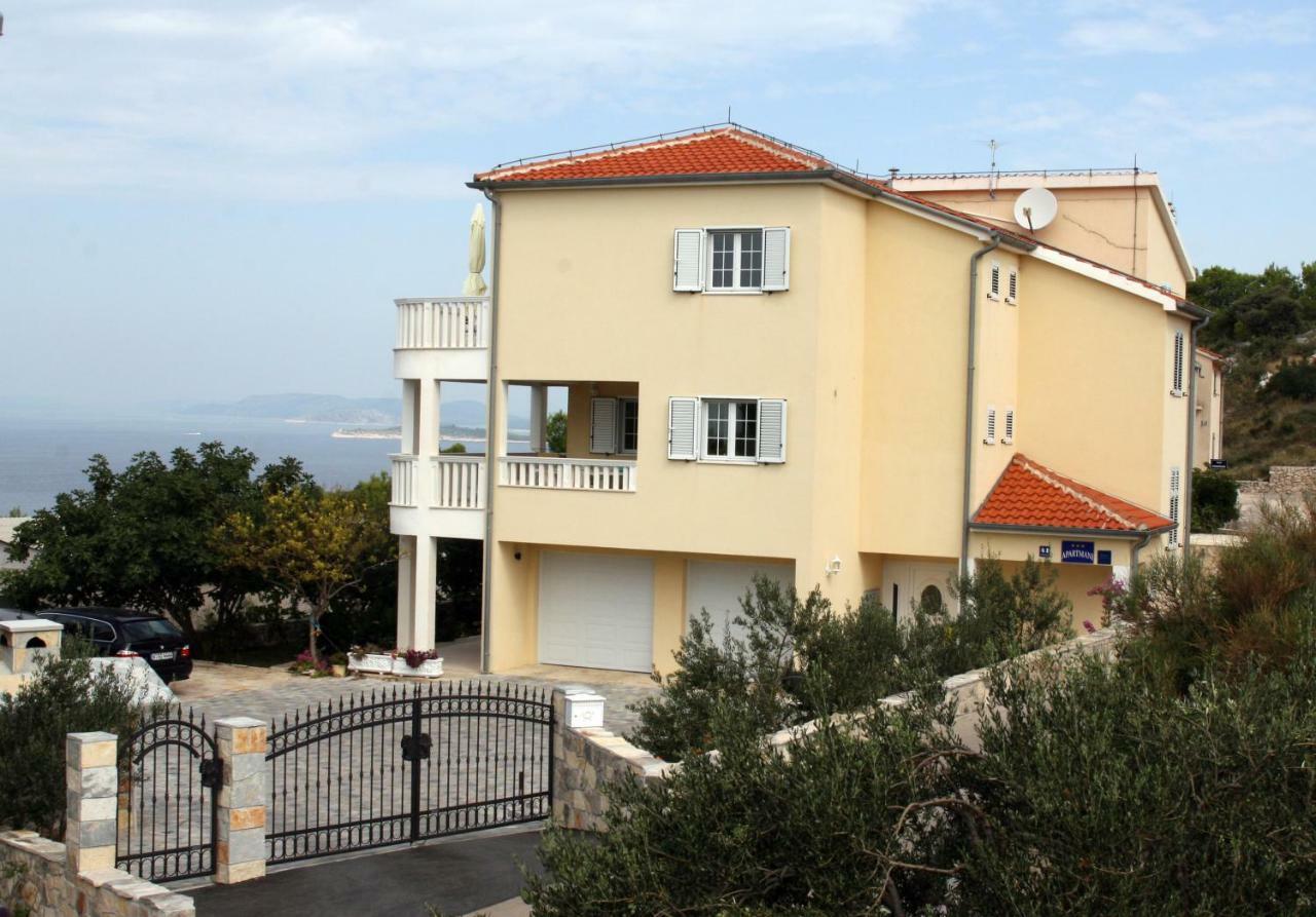 Apartment Lovric Primošten